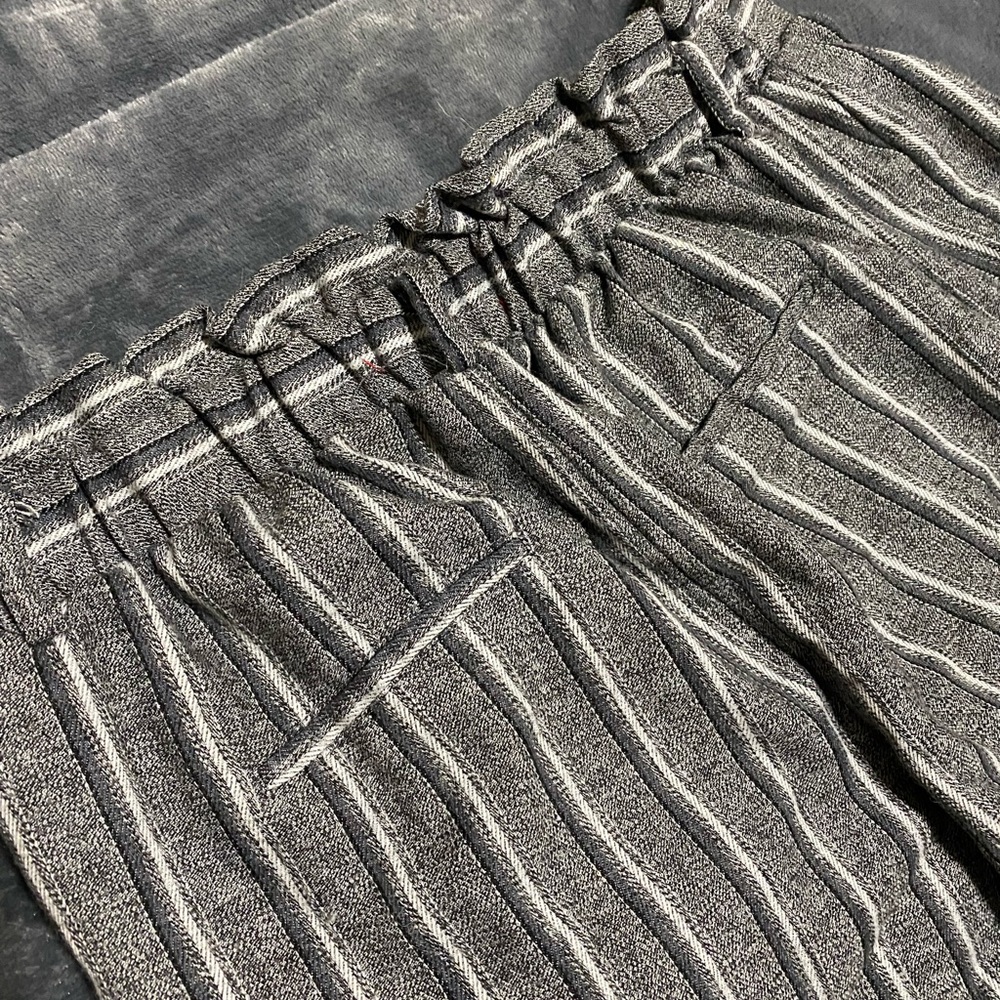 Hot Kiss Striped Relaxed Fit Slacks | Gray Lounge Pants | Elastic Waist | Size 5 - Picture 5 of 6